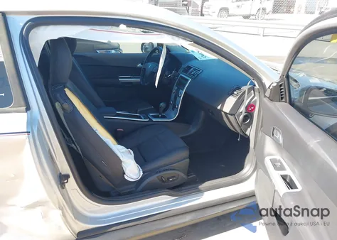 2011 Volvo C30 T5/T5 R-Design из США, поврежденный, VIN YV1672MK9B2209574